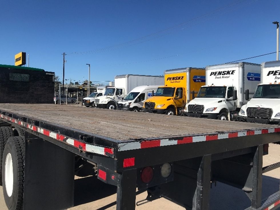 Flatbed Truck-Light and Medium Duty Trucks-Freightliner-2021-M2-Houston-TX-232,208\n\t\tmiles-$ 59,250 - Image 11