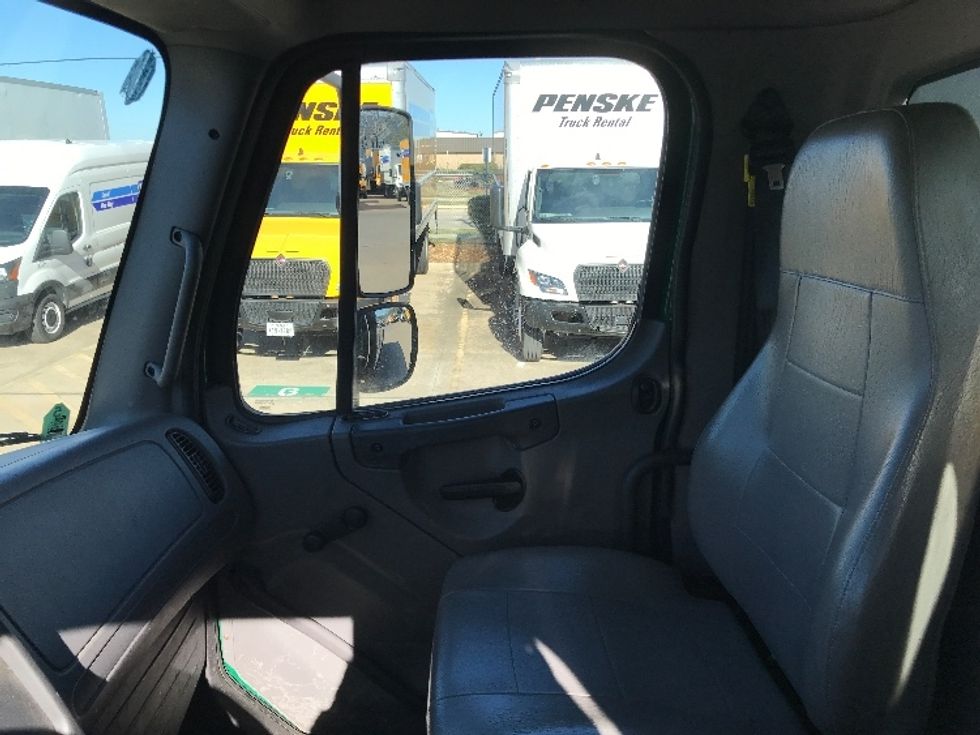 Flatbed Truck-Light and Medium Duty Trucks-Freightliner-2021-M2-Houston-TX-232,208\n\t\tmiles-$ 59,250 - Image 18