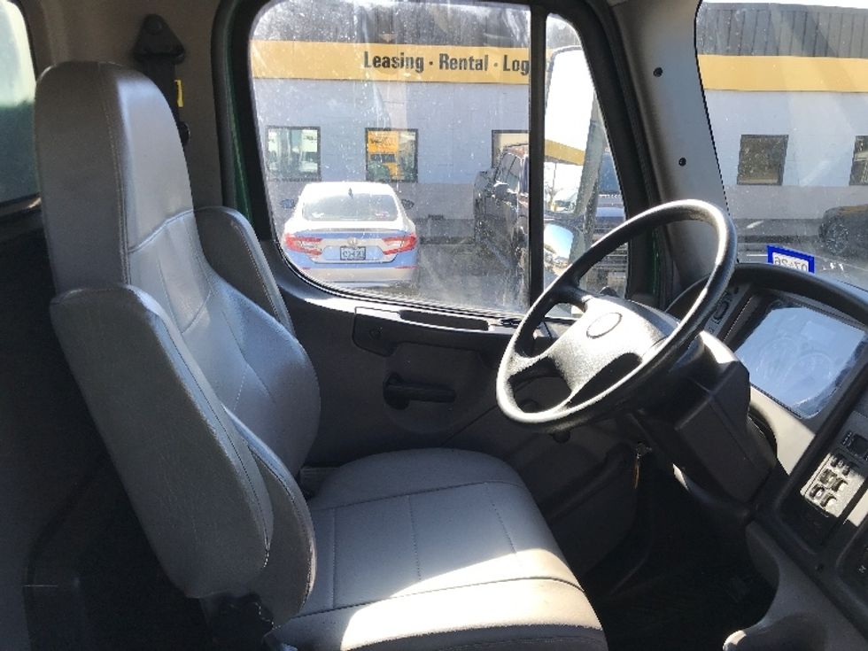 Flatbed Truck-Light and Medium Duty Trucks-Freightliner-2021-M2-Houston-TX-232,208\n\t\tmiles-$ 59,250 - Image 21