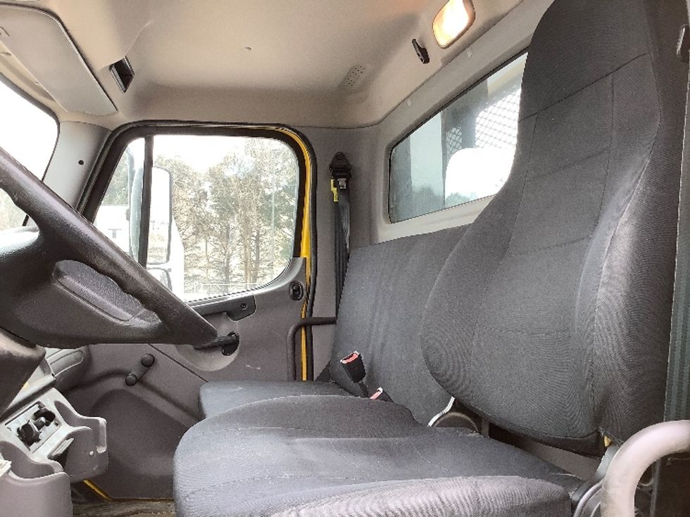 Flatbed Truck-Light and Medium Duty Trucks-Freightliner-2021-M2-Lancaster-PA-37,254\n\t\tmiles-$ 53,500 - Image 19