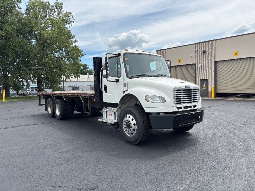 Flatbed Truck-Light and Medium Duty Trucks-Freightliner-2021-M2-Middlefield-OH-363,633\n\t\tmiles-$ 47,250 - Image 1