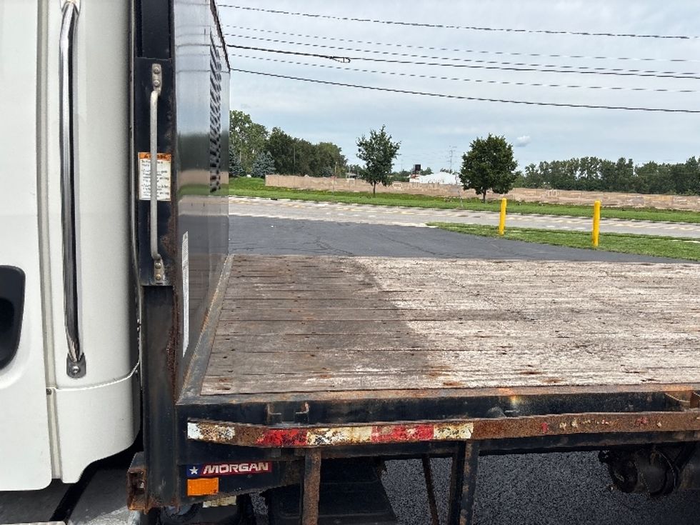Flatbed Truck-Light and Medium Duty Trucks-Freightliner-2021-M2-Middlefield-OH-363,633\n\t\tmiles-$ 47,250 - Image 11