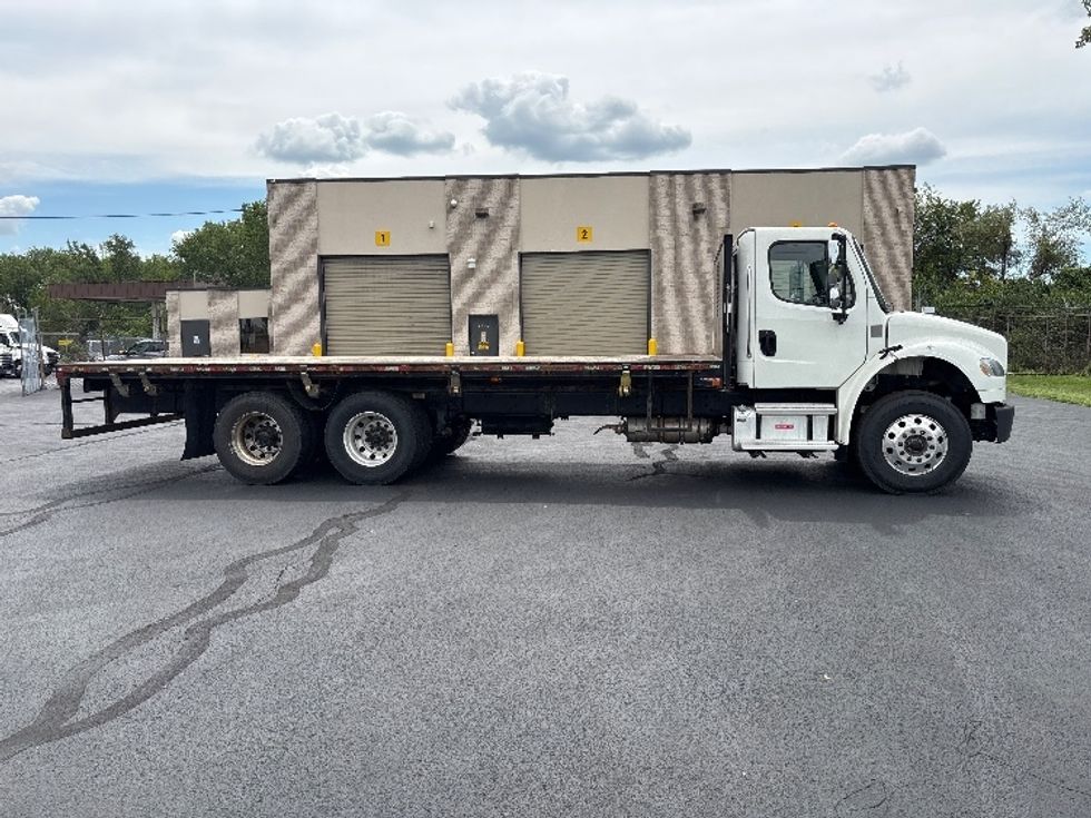 Flatbed Truck-Light and Medium Duty Trucks-Freightliner-2021-M2-Middlefield-OH-363,633\n\t\tmiles-$ 47,250 - Image 15