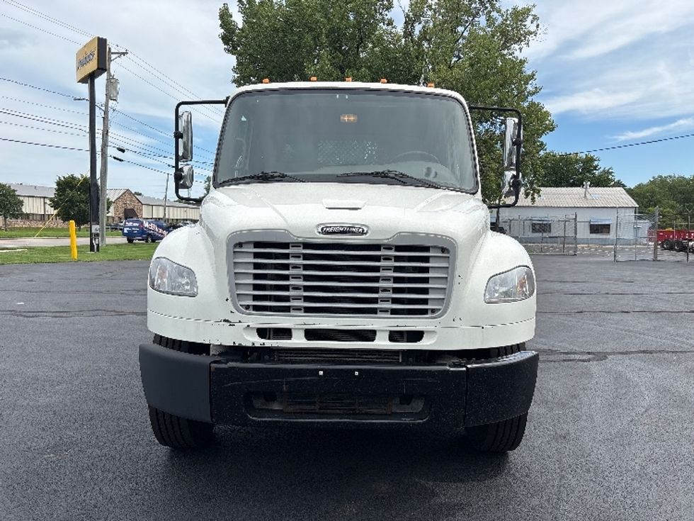 Flatbed Truck-Light and Medium Duty Trucks-Freightliner-2021-M2-Middlefield-OH-363,633\n\t\tmiles-$ 47,250 - Image 2