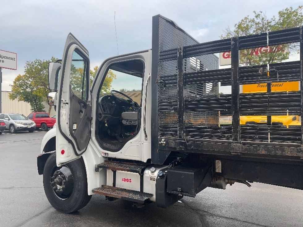 Flatbed Truck-Light and Medium Duty Trucks-Freightliner-2021-M2-Milwaukee-WI-98,765\n\t\tmiles-$ 66,500 - Image 16