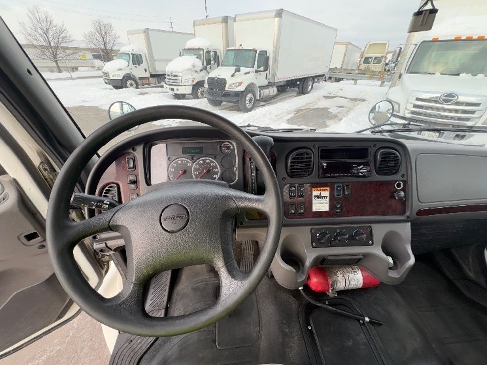Flatbed Truck-Light and Medium Duty Trucks-Freightliner-2021-M2-Mississauga-ON-341,576\n\t\tkm-$ 61,750 - Image 15