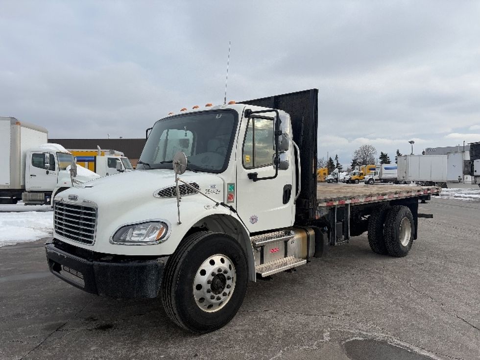 Flatbed Truck-Light and Medium Duty Trucks-Freightliner-2021-M2-Mississauga-ON-341,576\n\t\tkm-$ 61,750 - Image 3