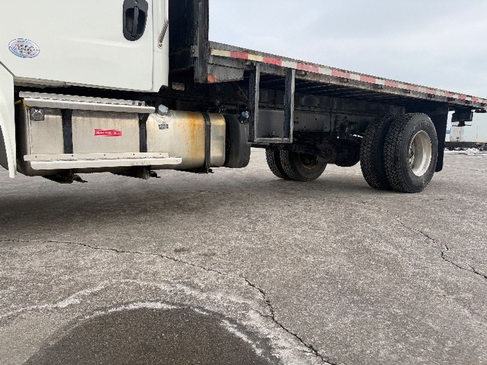 Flatbed Truck-Light and Medium Duty Trucks-Freightliner-2021-M2-Mississauga-ON-341,576\n\t\tkm-$ 61,750 - Image 5
