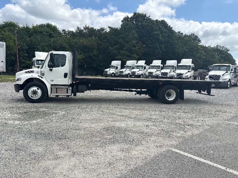 Flatbed Truck-Light and Medium Duty Trucks-Freightliner-2021-M2-Richmond-VA-88,918\n\t\tmiles-$ 70,500 - Image 4