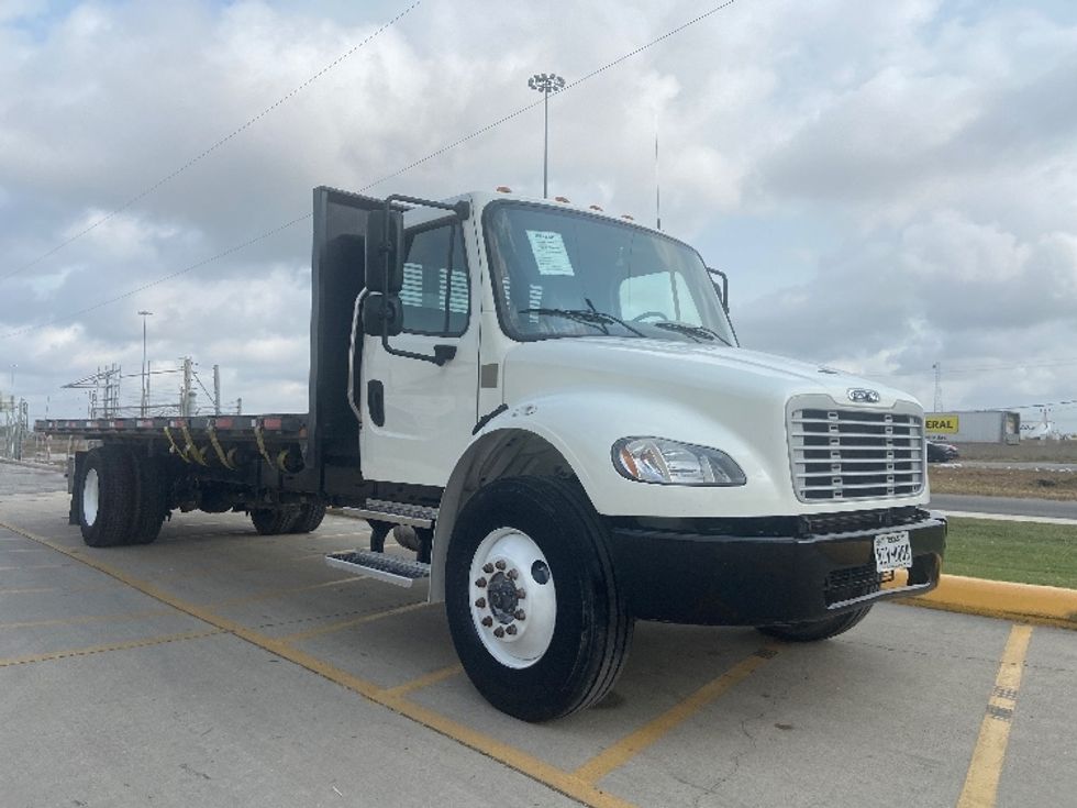 Flatbed Truck-Light and Medium Duty Trucks-Freightliner-2021-M2-San Antonio-TX-51,863\n\t\tmiles-$ 73,750 - Image 1
