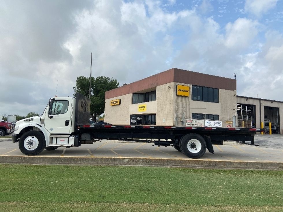 Flatbed Truck-Light and Medium Duty Trucks-Freightliner-2021-M2-San Antonio-TX-51,863\n\t\tmiles-$ 73,750 - Image 4