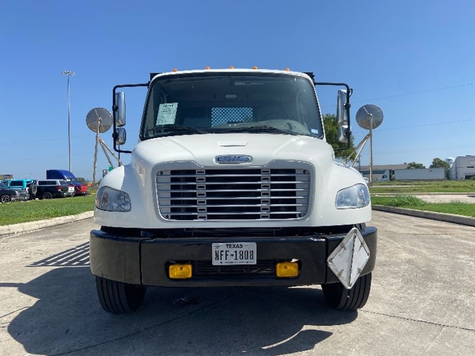 Flatbed Truck-Light and Medium Duty Trucks-Freightliner-2021-M2-San Antonio-TX-82,897\n\t\tmiles-$ 72,250 - Image 2