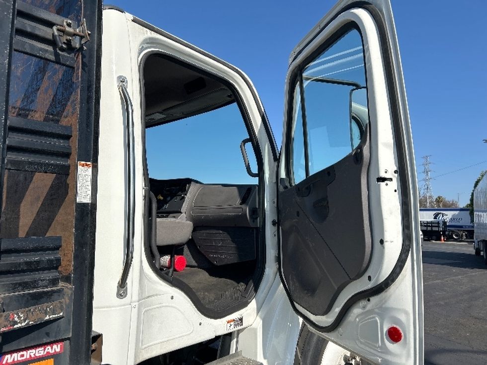 Flatbed Truck-Light and Medium Duty Trucks-Freightliner-2021-M2-Torrance-CA-134,741\n\t\tmiles-$ 53,500 - Image 18