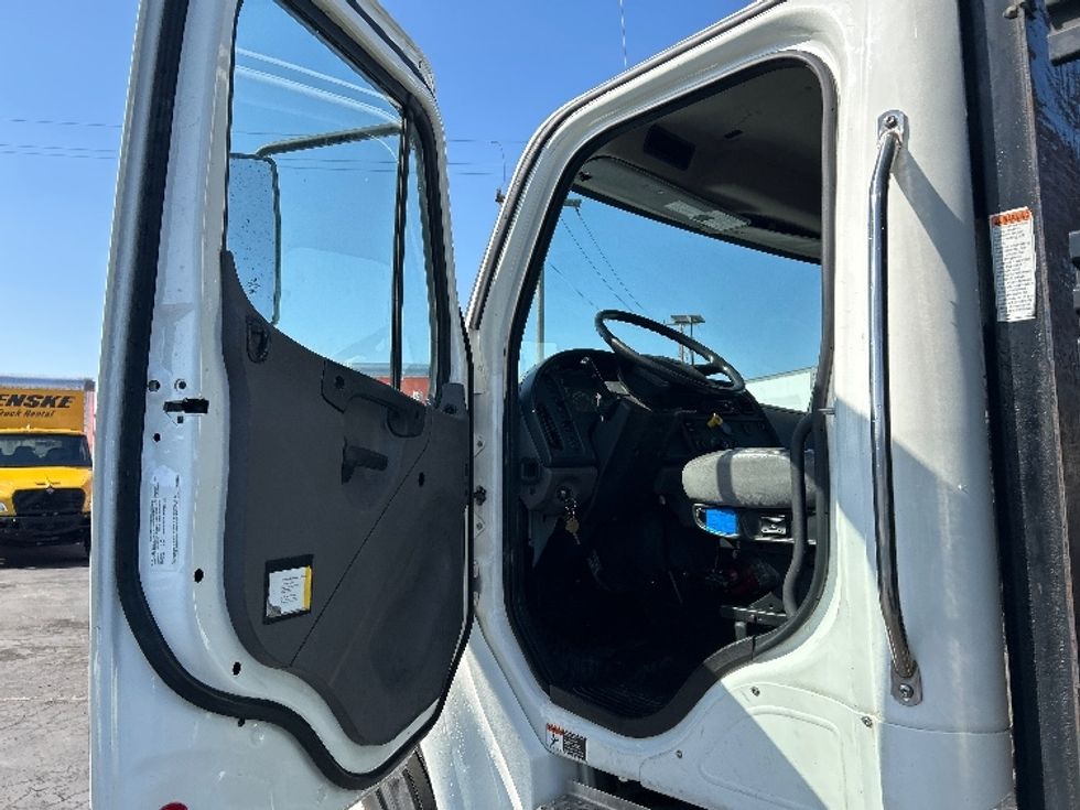 Flatbed Truck-Light and Medium Duty Trucks-Freightliner-2021-M2-Torrance-CA-158,261\n\t\tmiles-$ 52,000 - Image 14