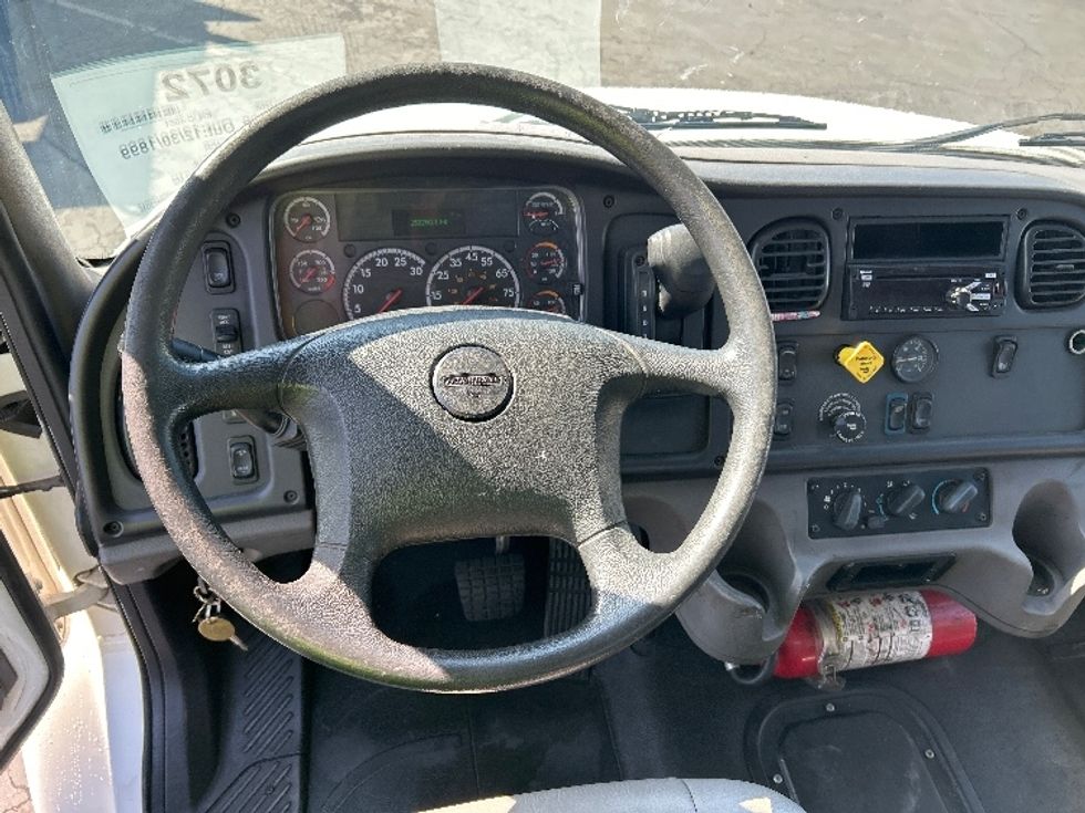 Flatbed Truck-Light and Medium Duty Trucks-Freightliner-2021-M2-Torrance-CA-158,261\n\t\tmiles-$ 52,000 - Image 16