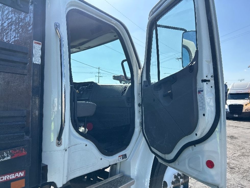 Flatbed Truck-Light and Medium Duty Trucks-Freightliner-2021-M2-Torrance-CA-158,261\n\t\tmiles-$ 52,000 - Image 18