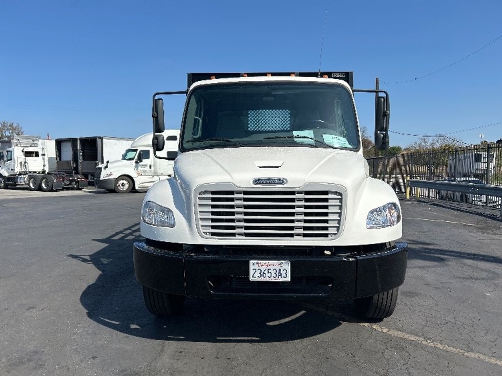 Flatbed Truck-Light and Medium Duty Trucks-Freightliner-2021-M2-Torrance-CA-158,261\n\t\tmiles-$ 52,000 - Image 2