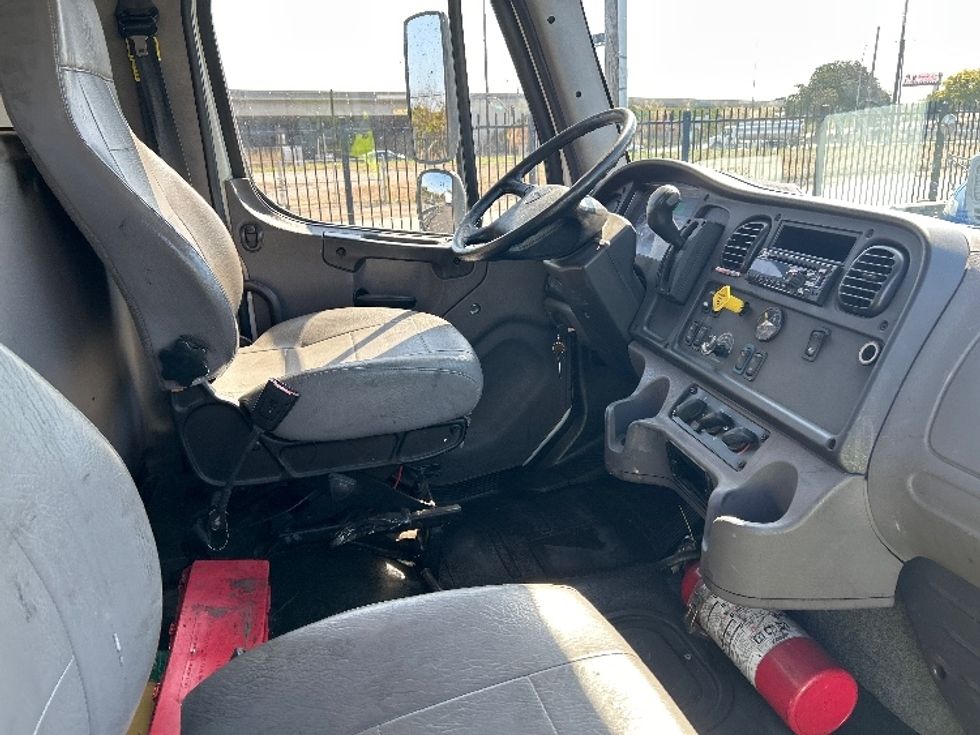 Flatbed Truck-Light and Medium Duty Trucks-Freightliner-2021-M2-Torrance-CA-158,261\n\t\tmiles-$ 52,000 - Image 20