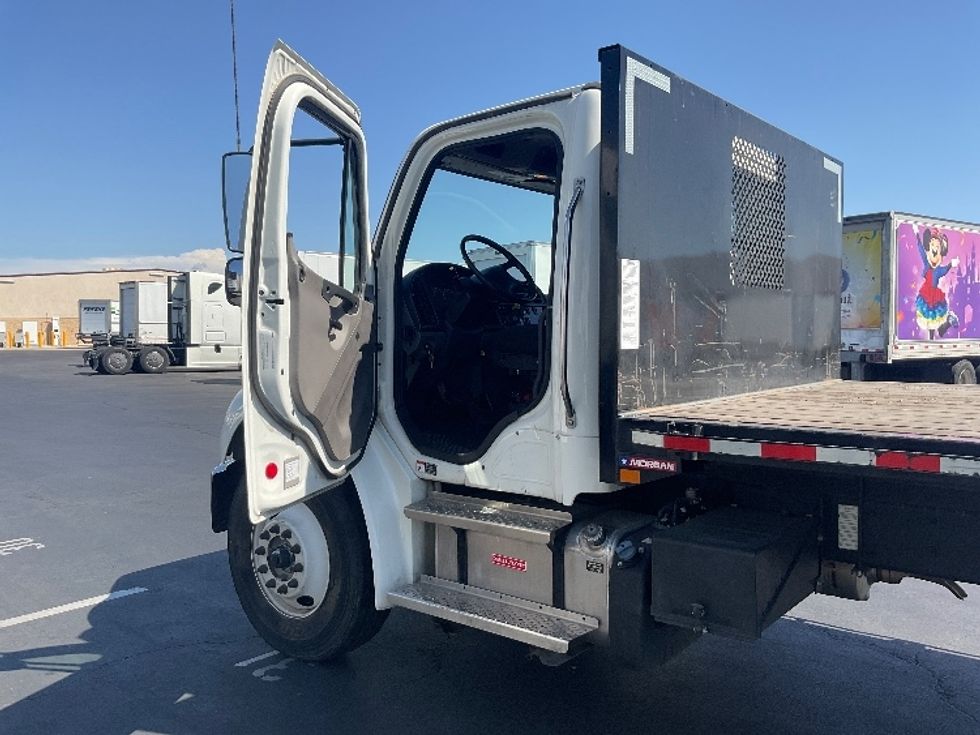 Flatbed Truck-Light and Medium Duty Trucks-Freightliner-2021-M2-Torrance-CA-181,831\n\t\tmiles-$ 56,750 - Image 12