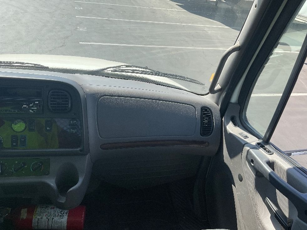 Flatbed Truck-Light and Medium Duty Trucks-Freightliner-2021-M2-Torrance-CA-181,831\n\t\tmiles-$ 56,750 - Image 17