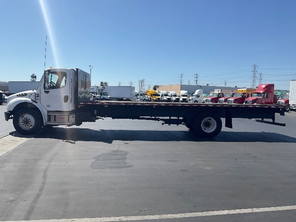 Flatbed Truck-Light and Medium Duty Trucks-Freightliner-2021-M2-Torrance-CA-181,831\n\t\tmiles-$ 56,750 - Image 4