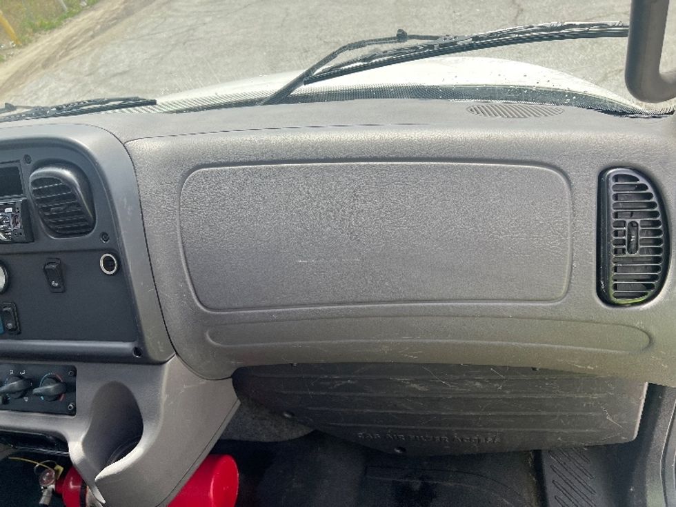 Flatbed Truck-Light and Medium Duty Trucks-Freightliner-2021-M2-Torrance-CA-204,919\n\t\tmiles-$ 45,750 - Image 19