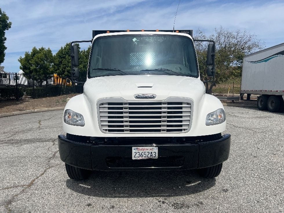 Flatbed Truck-Light and Medium Duty Trucks-Freightliner-2021-M2-Torrance-CA-204,919\n\t\tmiles-$ 45,750 - Image 2
