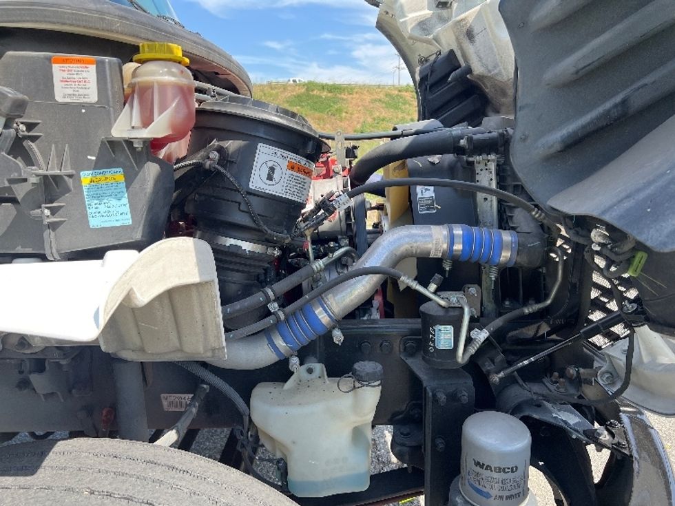 Flatbed Truck-Light and Medium Duty Trucks-Freightliner-2021-M2-Torrance-CA-210,250\n\t\tmiles-$ 44,750 - Image 21