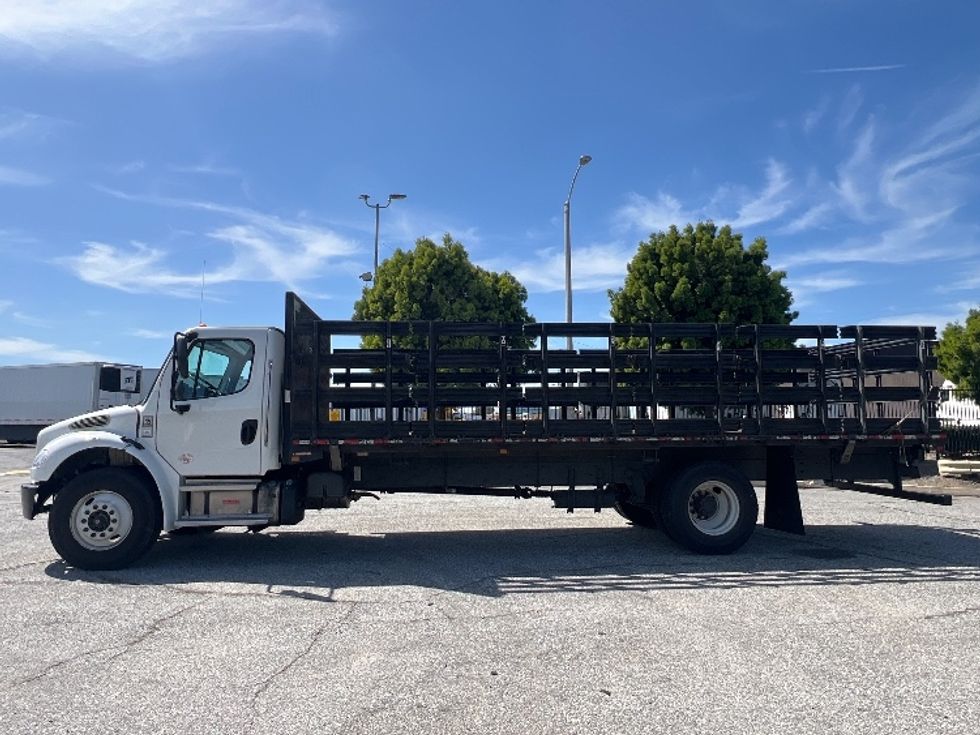Flatbed Truck-Light and Medium Duty Trucks-Freightliner-2021-M2-Torrance-CA-210,250\n\t\tmiles-$ 44,750 - Image 4