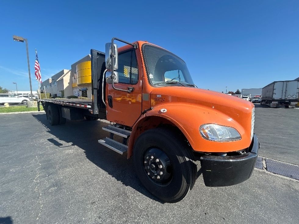 Flatbed Truck-Light and Medium Duty Trucks-Freightliner-2021-M2-Torrance-CA-28,884\n\t\tmiles-$ 74,500 - Image 1