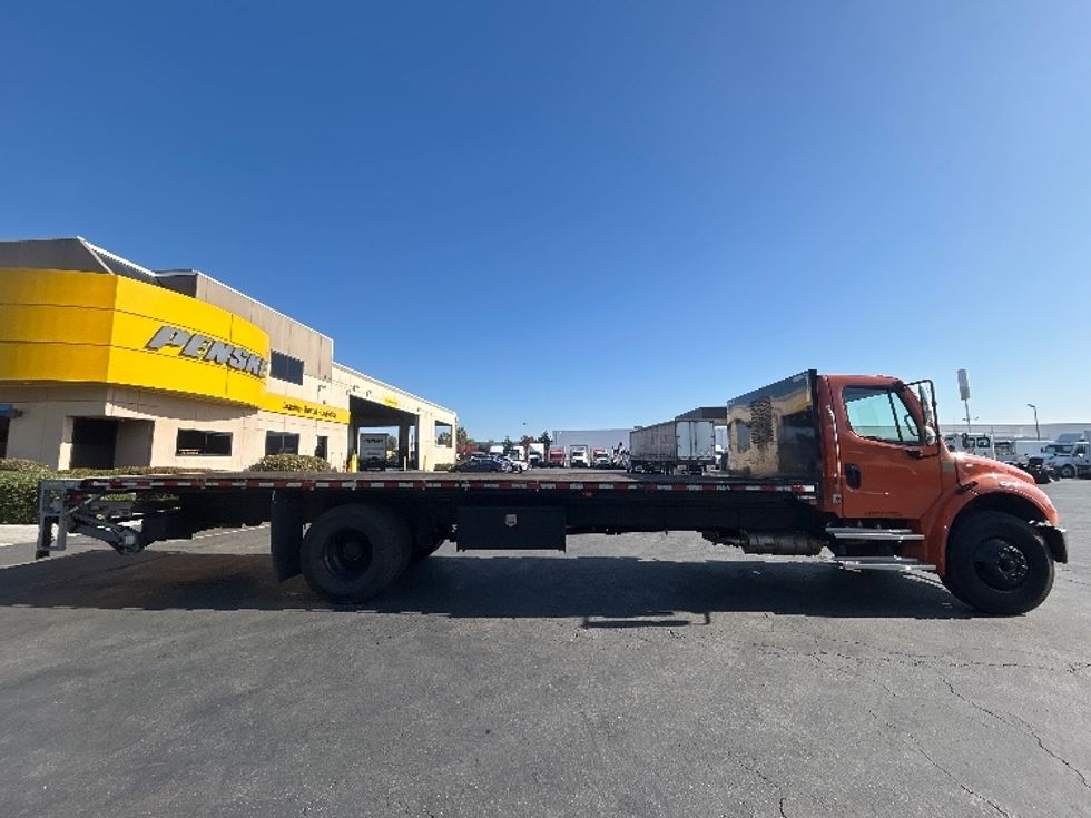 Flatbed Truck-Light and Medium Duty Trucks-Freightliner-2021-M2-Torrance-CA-28,884\n\t\tmiles-$ 74,500 - Image 13