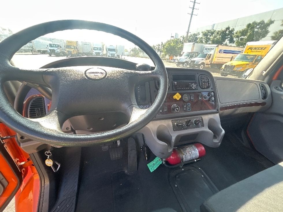 Flatbed Truck-Light and Medium Duty Trucks-Freightliner-2021-M2-Torrance-CA-28,884\n\t\tmiles-$ 74,500 - Image 16