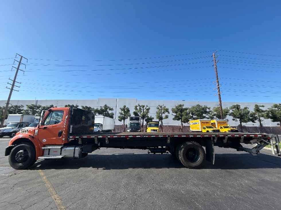 Flatbed Truck-Light and Medium Duty Trucks-Freightliner-2021-M2-Torrance-CA-28,884\n\t\tmiles-$ 74,500 - Image 4