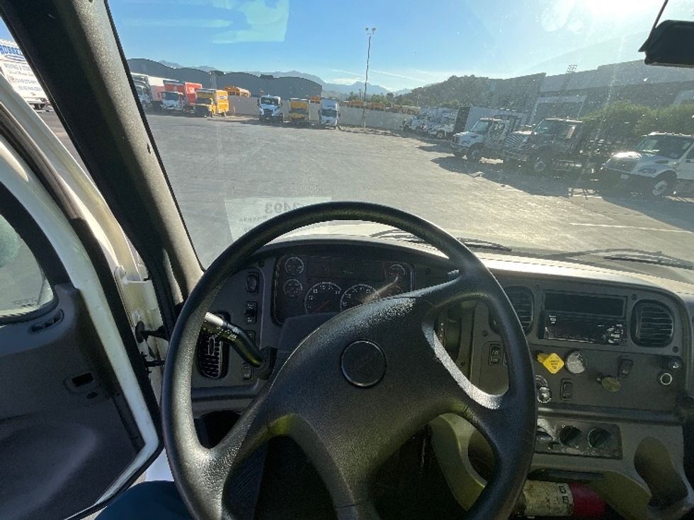 Flatbed Truck-Light and Medium Duty Trucks-Freightliner-2021-M2-Torrance-CA-75,574\n\t\tmiles-$ 72,250 - Image 13