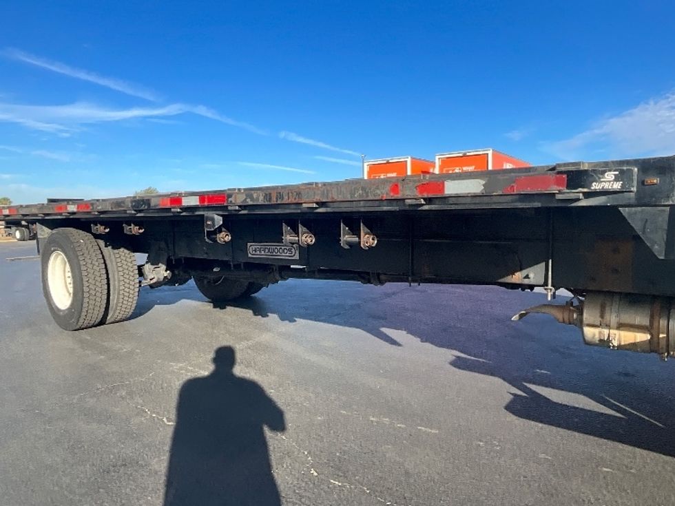Flatbed Truck-Light and Medium Duty Trucks-Freightliner-2021-M2-Torrance-CA-75,574\n\t\tmiles-$ 72,250 - Image 9