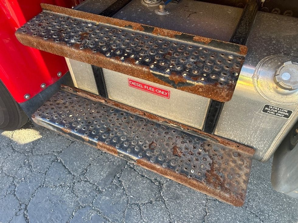 Flatbed Truck-Light and Medium Duty Trucks-Freightliner-2021-M2-Torrance-CA-78,214\n\t\tmiles-$ 90,500 - Image 25