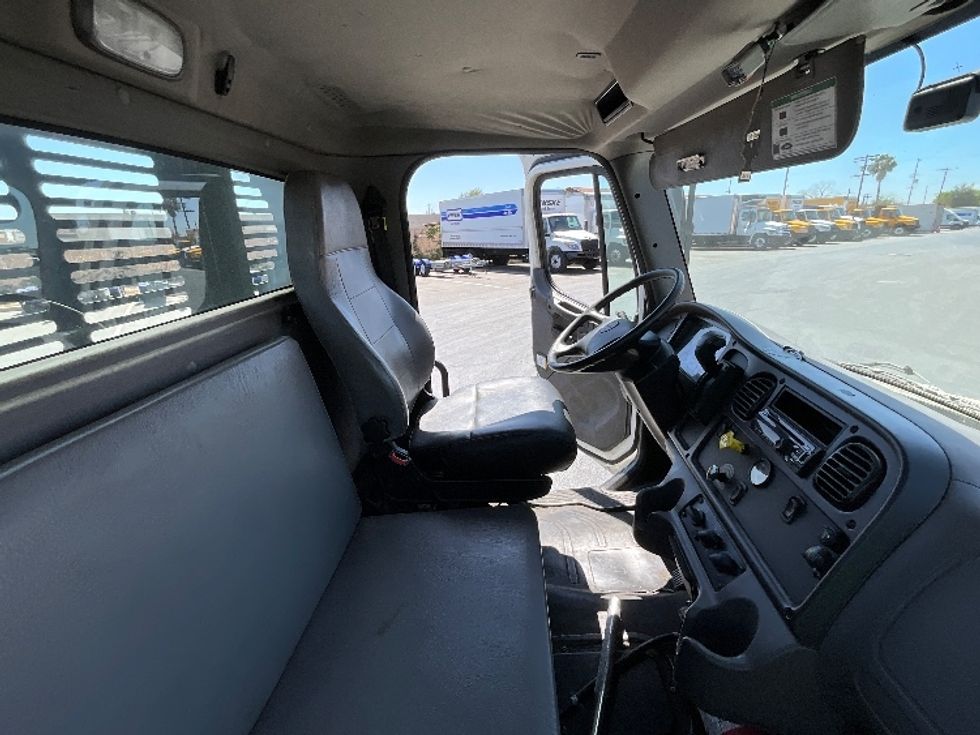 Flatbed Truck-Light and Medium Duty Trucks-Freightliner-2021-M2-Torrance-CA-83,348\n\t\tmiles-$ 67,500 - Image 16
