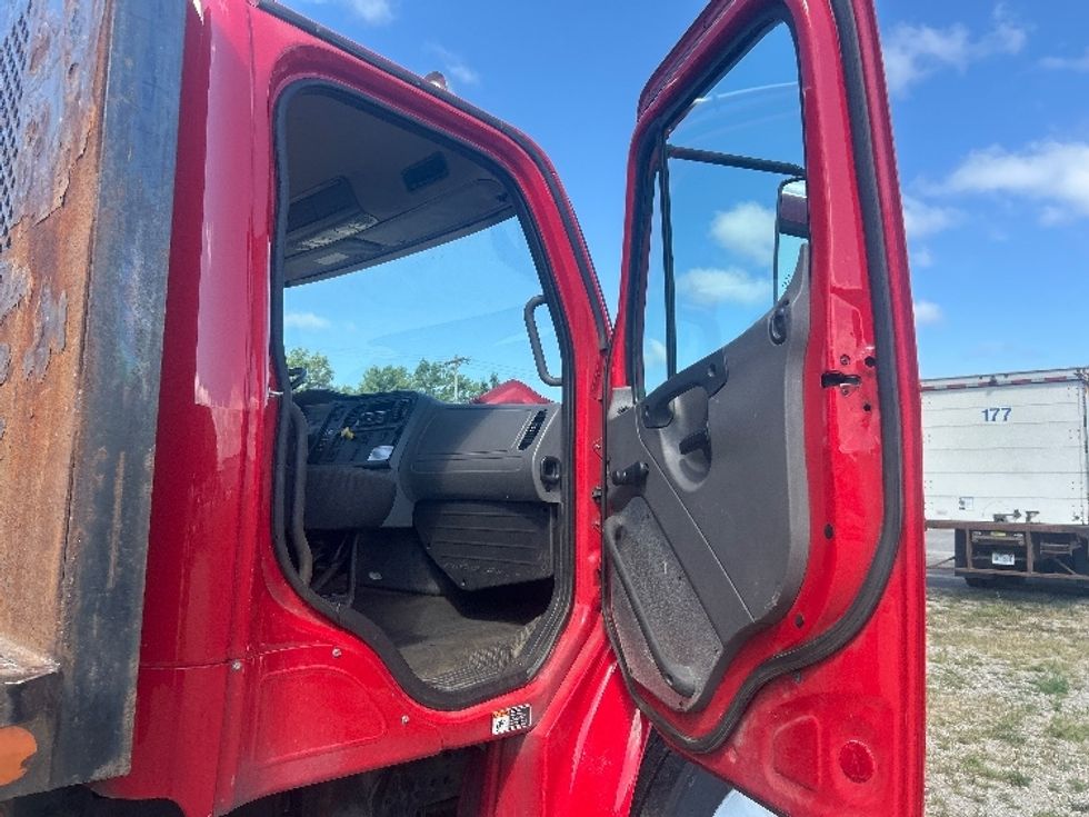 Flatbed Truck-Light and Medium Duty Trucks-Freightliner-2021-M2-Traverse City-MI-339,542\n\t\tmiles-$ 41,000 - Image 16