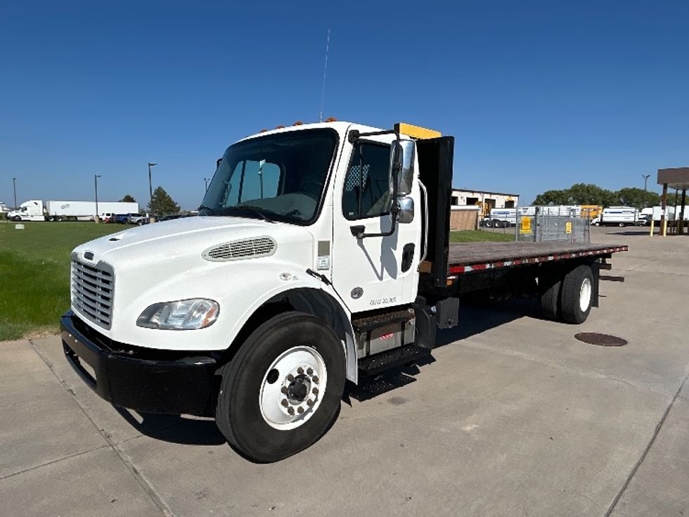 Flatbed Truck-Light and Medium Duty Trucks-Freightliner-2021-M2-Wichita-KS-192,200\n\t\tmiles-$ 52,250 - Image 3