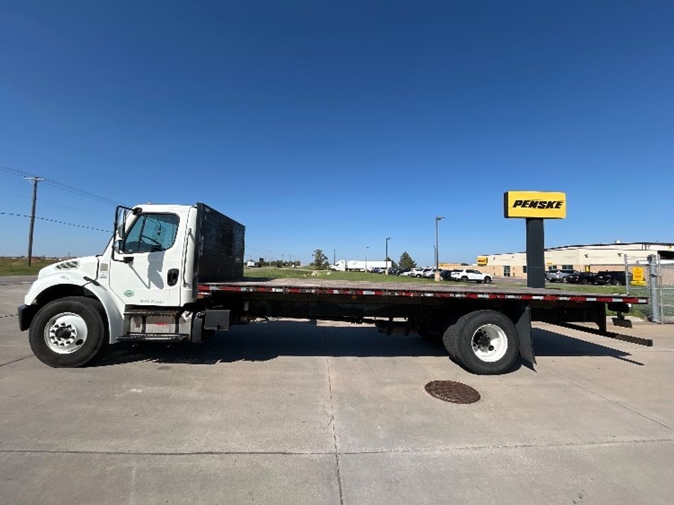 Flatbed Truck-Light and Medium Duty Trucks-Freightliner-2021-M2-Wichita-KS-192,200\n\t\tmiles-$ 52,250 - Image 4