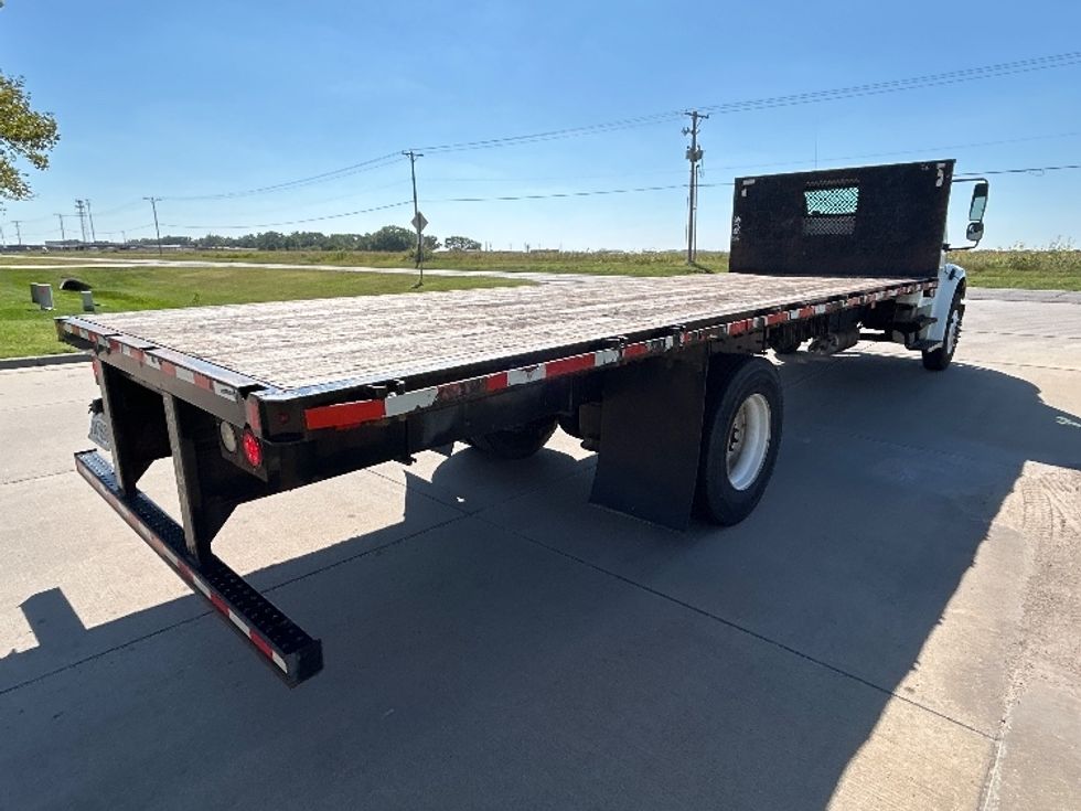 Flatbed Truck-Light and Medium Duty Trucks-Freightliner-2021-M2-Wichita-KS-192,200\n\t\tmiles-$ 52,250 - Image 8