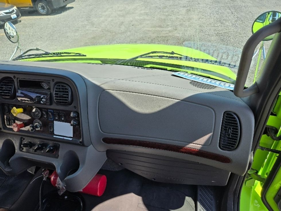 Flatbed Truck-Light and Medium Duty Trucks-Freightliner-2021-M2-Yakima-WA-61,522\n\t\tmiles-$ 66,750 - Image 17
