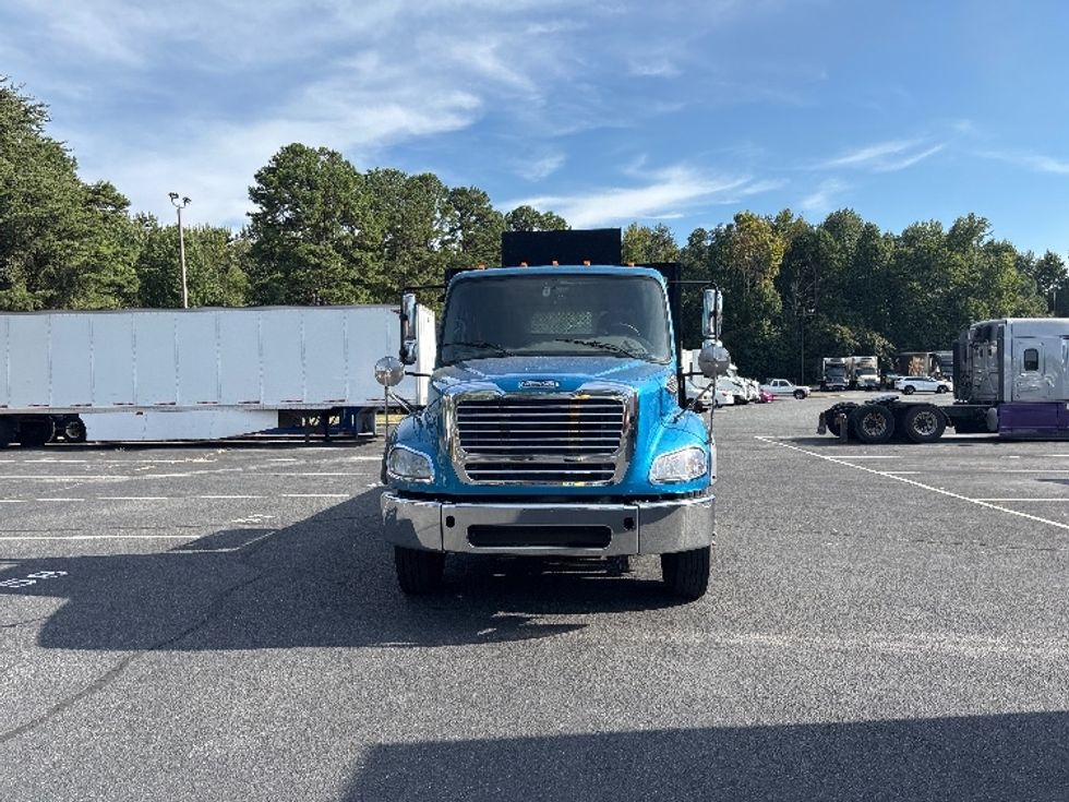 Flatbed Truck-Light and Medium Duty Trucks-Freightliner-2021-M211264S-Concord-NC-353,050\n\t\tmiles-$ 88,250 - Image 2