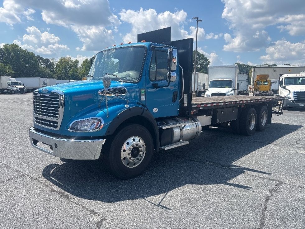 Flatbed Truck-Light and Medium Duty Trucks-Freightliner-2021-M211264S-Concord-NC-353,050\n\t\tmiles-$ 88,250 - Image 3