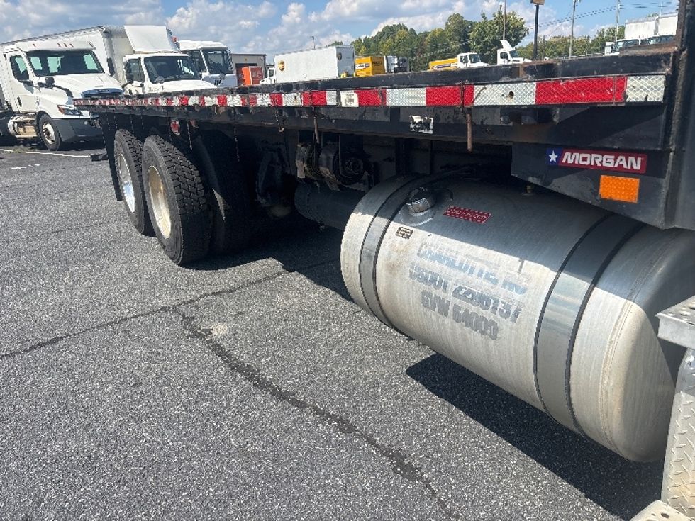 Flatbed Truck-Light and Medium Duty Trucks-Freightliner-2021-M211264S-Concord-NC-353,050\n\t\tmiles-$ 88,250 - Image 9