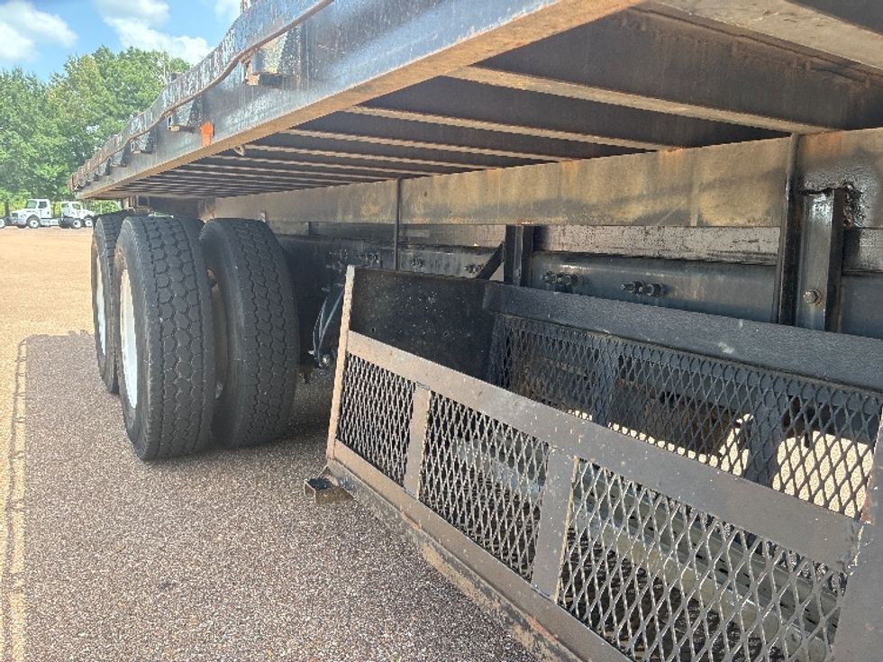 Flatbed Truck-Light and Medium Duty Trucks-Freightliner-2021-M211264S-Jackson-MS-163,738\n\t\tmiles-$ 114,000 - Image 10