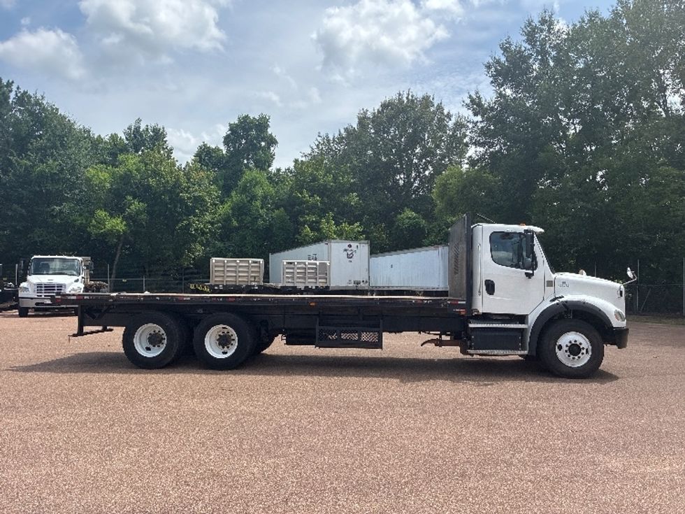 Flatbed Truck-Light and Medium Duty Trucks-Freightliner-2021-M211264S-Jackson-MS-163,738\n\t\tmiles-$ 114,000 - Image 11