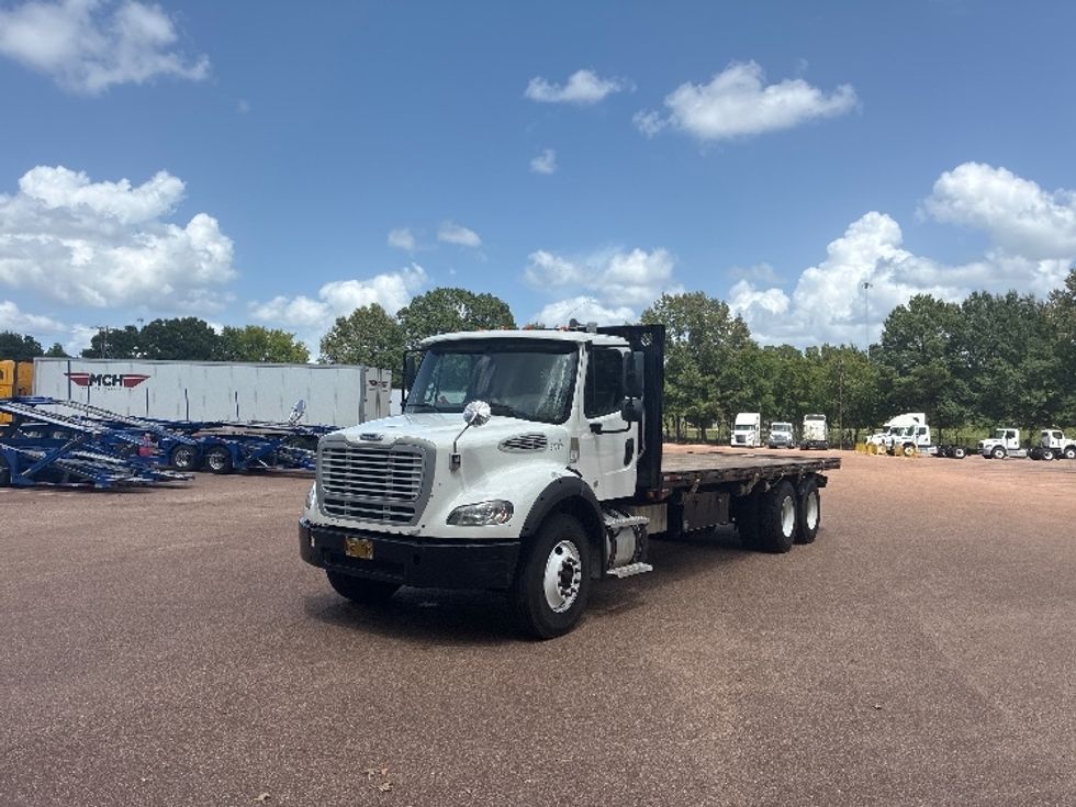 Flatbed Truck-Light and Medium Duty Trucks-Freightliner-2021-M211264S-Jackson-MS-163,738\n\t\tmiles-$ 114,000 - Image 3
