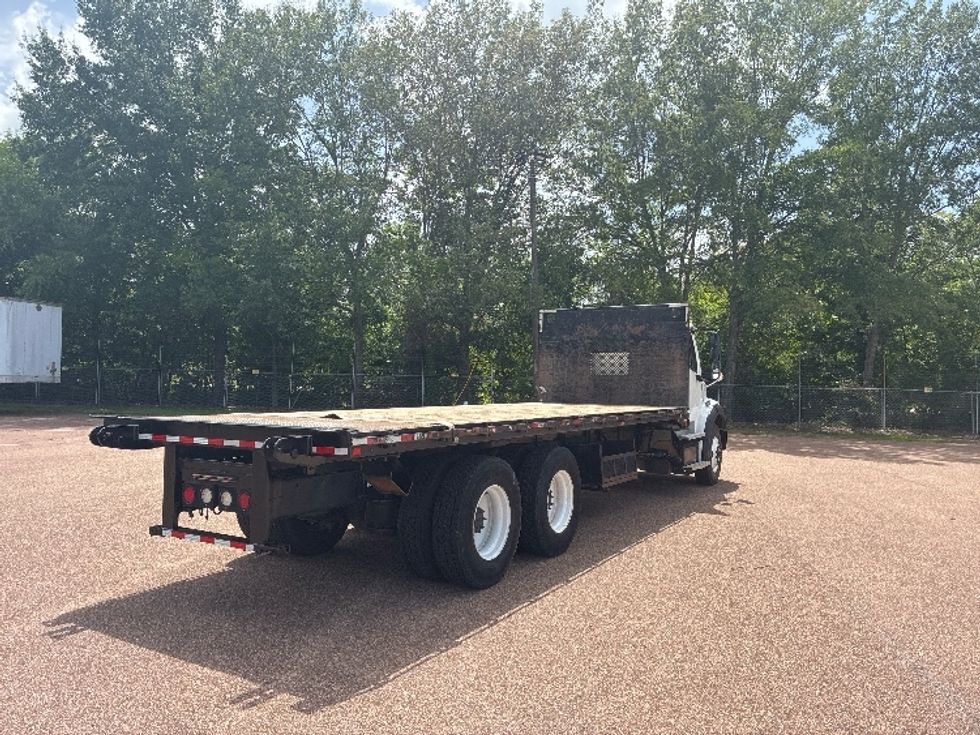 Flatbed Truck-Light and Medium Duty Trucks-Freightliner-2021-M211264S-Jackson-MS-163,738\n\t\tmiles-$ 114,000 - Image 9