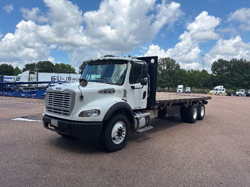 Flatbed Truck-Light and Medium Duty Trucks-Freightliner-2021-M211264S-Jackson-MS-190,680\n\t\tmiles-$ 106,750 - Image 3